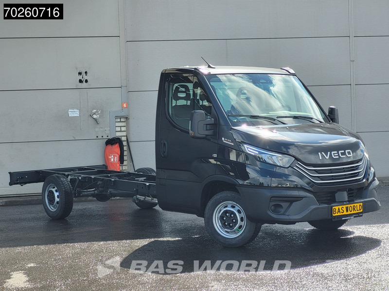 Iveco Daily 35S21 Chassiscabine Automaat 410WB ACC LED Parkeersensoren Euro6 Fahrgestell Chassis Airco - Kisteherautó: 2 kép. Iveco Daily 35S21 Chassiscabine Automaat 410WB ACC LED Parkeersensoren Euro6 Fahrgestell Chassis Airco - Kisteherautó: 2 kép.