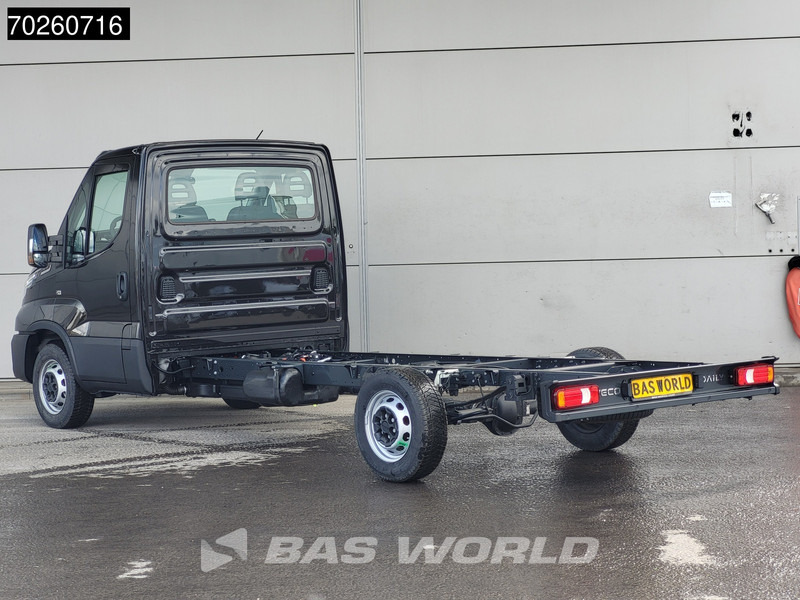 Iveco Daily 35S21 Chassiscabine Automaat 410WB ACC LED Parkeersensoren Euro6 Fahrgestell Chassis Airco - Kisteherautó: 5 kép. Iveco Daily 35S21 Chassiscabine Automaat 410WB ACC LED Parkeersensoren Euro6 Fahrgestell Chassis Airco - Kisteherautó: 5 kép.