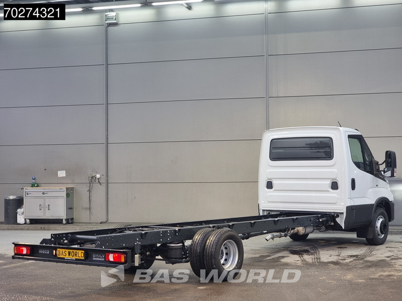 Iveco Daily 72C18 3.0L Automaat 510WB Luchtvering Camera Chassis Cabine Fahrgestell LED ACC Airco - Kisteherautó: 5 kép. Iveco Daily 72C18 3.0L Automaat 510WB Luchtvering Camera Chassis Cabine Fahrgestell LED ACC Airco - Kisteherautó: 5 kép.