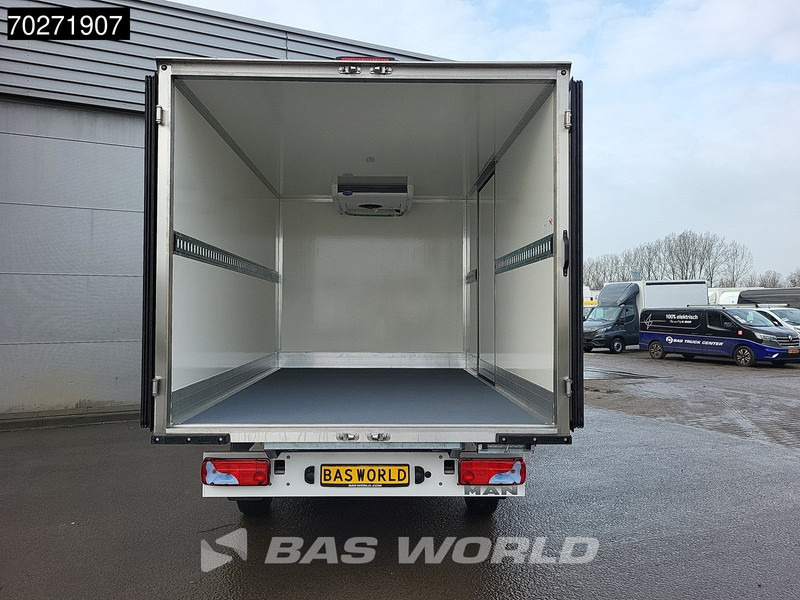 MAN TGE 3.140 Koelwagen Zijdeur Carrier CITIMAX 280 Bakwagen Koel Koeler KÜHLER 13m3 Airco - Hűtős kisteherautó: 3 kép. MAN TGE 3.140 Koelwagen Zijdeur Carrier CITIMAX 280 Bakwagen Koel Koeler KÜHLER 13m3 Airco - Hűtős kisteherautó: 3 kép.