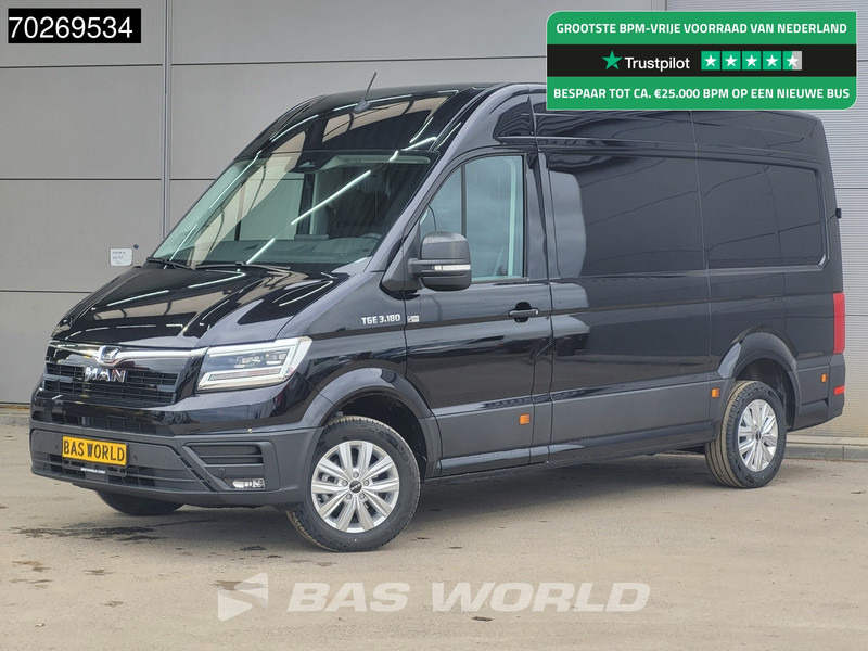 MAN TGE 3.180 Automaat 2025 model Facelift L3H3 Navi CarPlay Cruise Camera L2H2 12m3 Airco Cruise control - Furgon: 1 kép. MAN TGE 3.180 Automaat 2025 model Facelift L3H3 Navi CarPlay Cruise Camera L2H2 12m3 Airco Cruise control - Furgon: 1 kép.