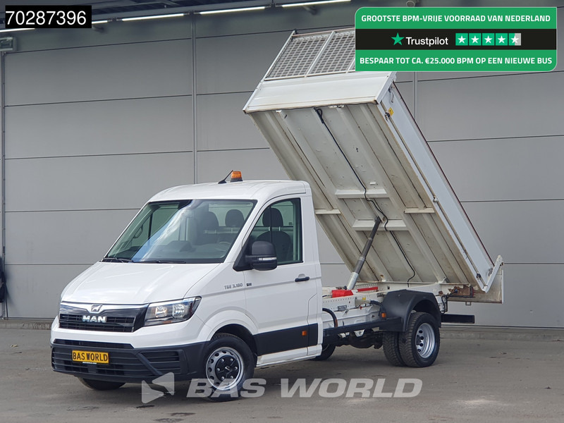 MAN TGE 3.180 Kipper Dubbellucht 3,5t Trekhaak Airco Cruise Euro6 Tipper Benne Kieper 2m3 Airco Trekhaak Cruise control - Billenőplatós kisteherautó: 1 kép. MAN TGE 3.180 Kipper Dubbellucht 3,5t Trekhaak Airco Cruise Euro6 Tipper Benne Kieper 2m3 Airco Trekhaak Cruise control - Billenőplatós kisteherautó: 1 kép.