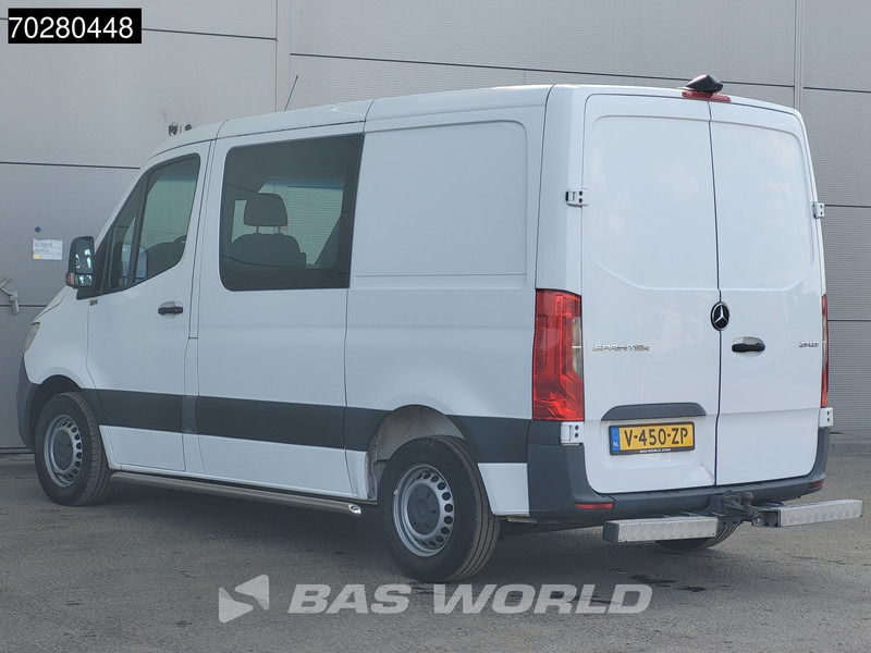 Mercedes-Benz Sprinter 211 CDI Dubbel Cabine Automaat L1H1 Trekhaak Navi Camera MBUX Airco DC Doka Mixto 5m3 Airco Dubbel cabine Trekhaak - Kis furgon: 2 kép. Mercedes-Benz Sprinter 211 CDI Dubbel Cabine Automaat L1H1 Trekhaak Navi Camera MBUX Airco DC Doka Mixto 5m3 Airco Dubbel cabine Trekhaak - Kis furgon: 2 kép.