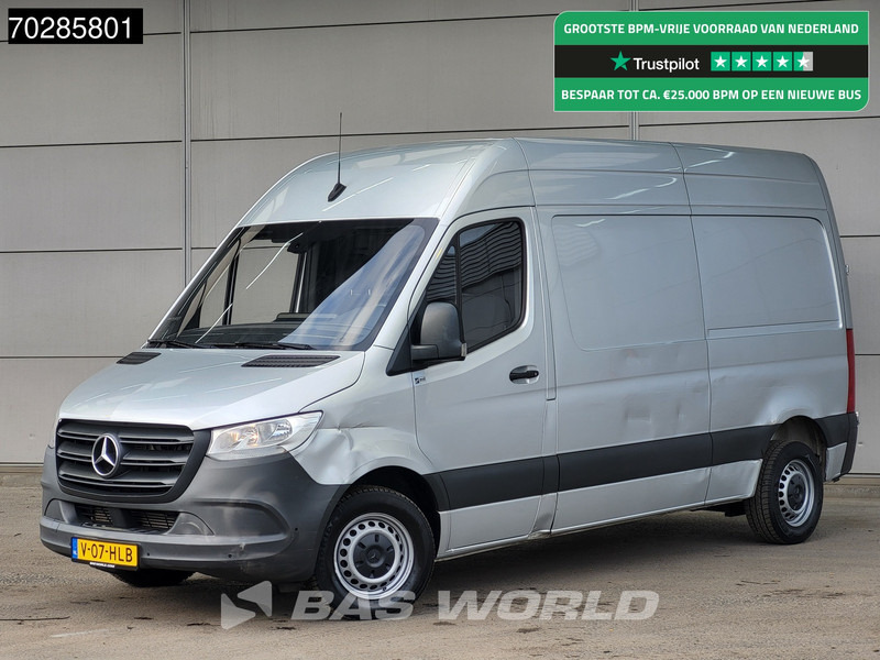 Mercedes-Benz Sprinter 214 CDI Automaat L2H2 Airco Cruise Camera Parkeersensoren MBUX Euro6 L2 12m3 Airco Cruise control - Kis furgon: 1 kép. Mercedes-Benz Sprinter 214 CDI Automaat L2H2 Airco Cruise Camera Parkeersensoren MBUX Euro6 L2 12m3 Airco Cruise control - Kis furgon: 1 kép.