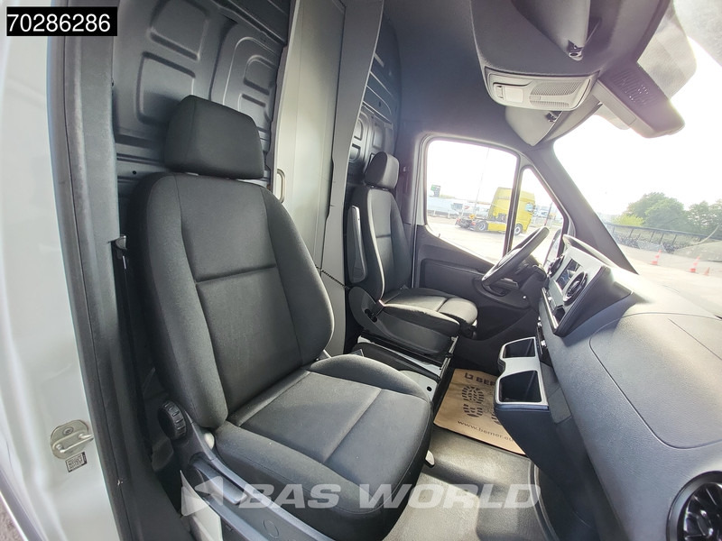 Kis furgon Mercedes-Benz Sprinter 311 CDI Automaat L3H2 Airco Cruise Camera MBUX CarPlay Euro6 L3 15m3 Airco Cruise control: 14 kép.