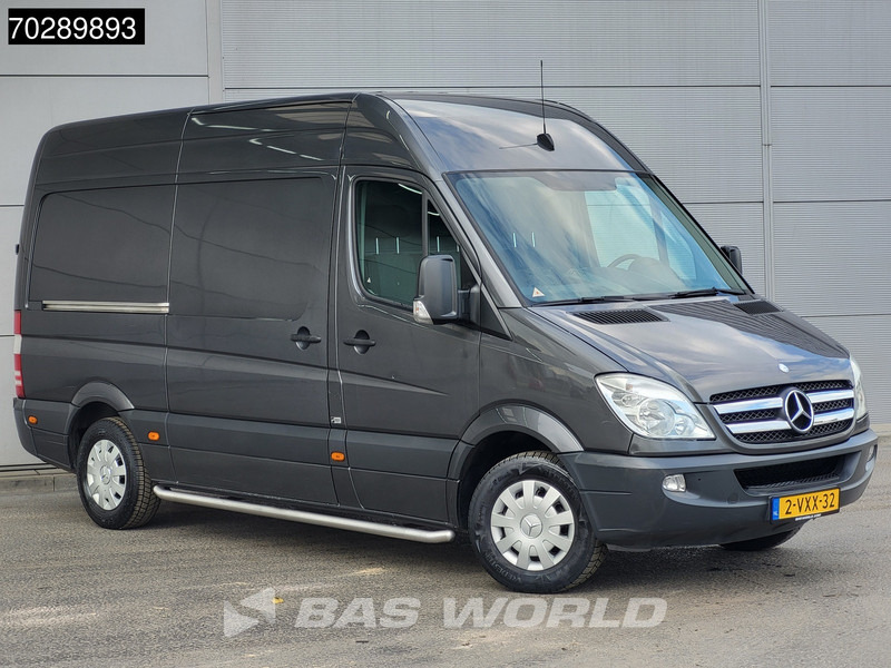 Mercedes-Benz Sprinter 313 CDI Automaat L2H2 Trekhaak Airco Camera APK 04-2026 L2 11m3 Airco Trekhaak - Furgon: 3 kép. Mercedes-Benz Sprinter 313 CDI Automaat L2H2 Trekhaak Airco Camera APK 04-2026 L2 11m3 Airco Trekhaak - Furgon: 3 kép.
