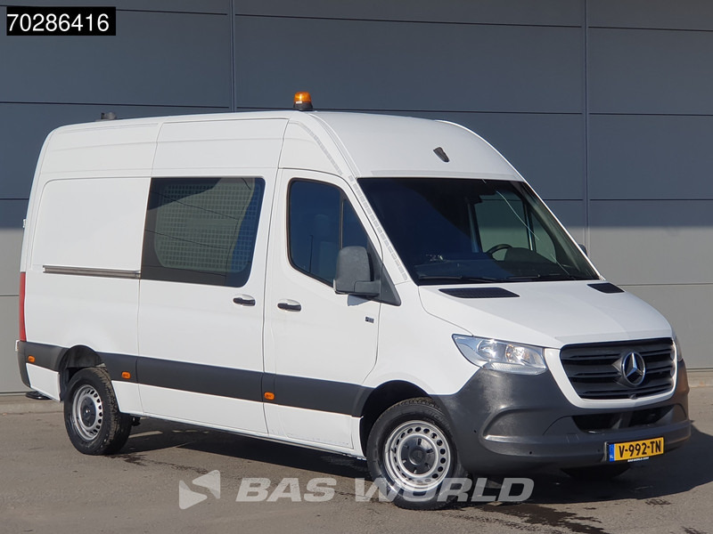 Mercedes-Benz Sprinter 314 CDI Automaat L2H2 Trekhaak Airco Cruise Camera Parkeersensoren MBUX CarPlay Standkachel Werkplaatsinrichting Euro6 L2 12m3 A - Furgon: 3 kép. Mercedes-Benz Sprinter 314 CDI Automaat L2H2 Trekhaak Airco Cruise Camera Parkeersensoren MBUX CarPlay Standkachel Werkplaatsinrichting Euro6 L2 12m3 A - Furgon: 3 kép.