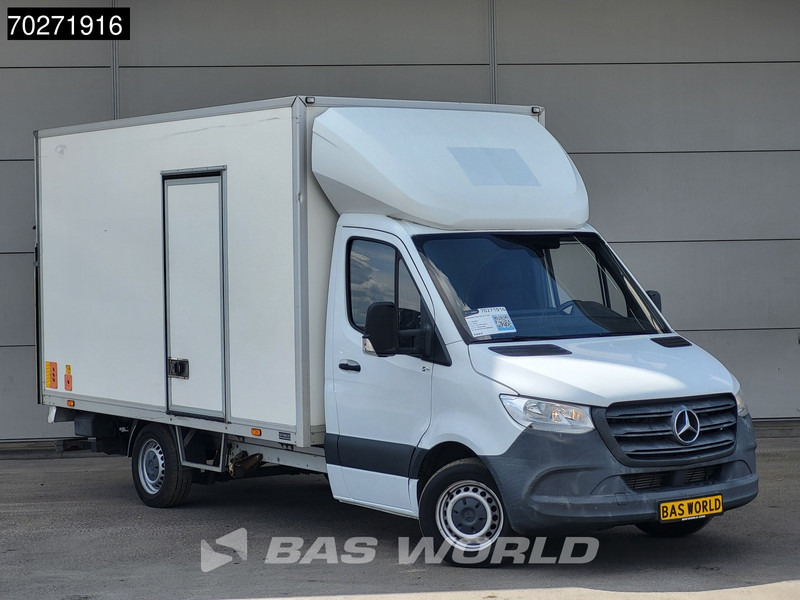 Mercedes-Benz Sprinter 314 CDI Automaat Laadklep Zijdeur Bakwagen Camera Airco Cruise MBUX CarPlay Euro6 Meubelbak Koffer Airco Cruise control - Dobozos kisteherautó: 5 kép. Mercedes-Benz Sprinter 314 CDI Automaat Laadklep Zijdeur Bakwagen Camera Airco Cruise MBUX CarPlay Euro6 Meubelbak Koffer Airco Cruise control - Dobozos kisteherautó: 5 kép.