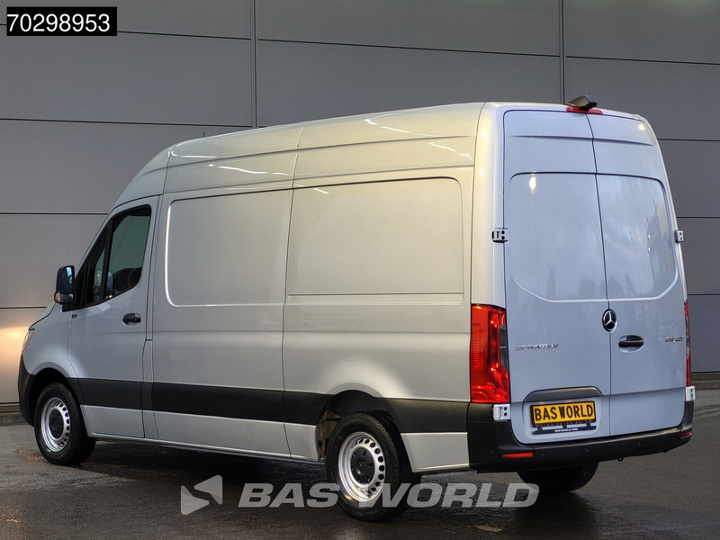 Mercedes-Benz Sprinter 315 CDI Automaat L2H2 150PK Airco Camera Parkeersensoren MBUX CarPlay Euro6 L2 12m3 Airco - Kis furgon: 2 kép. Mercedes-Benz Sprinter 315 CDI Automaat L2H2 150PK Airco Camera Parkeersensoren MBUX CarPlay Euro6 L2 12m3 Airco - Kis furgon: 2 kép.