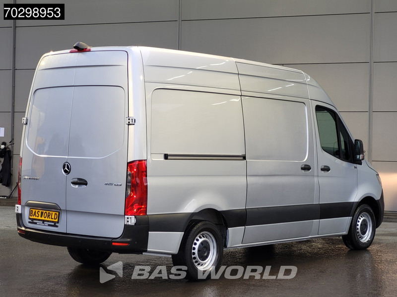 Mercedes-Benz Sprinter 315 CDI Automaat L2H2 150PK Airco Camera Parkeersensoren MBUX CarPlay Euro6 L2 12m3 Airco - Kis furgon: 5 kép. Mercedes-Benz Sprinter 315 CDI Automaat L2H2 150PK Airco Camera Parkeersensoren MBUX CarPlay Euro6 L2 12m3 Airco - Kis furgon: 5 kép.