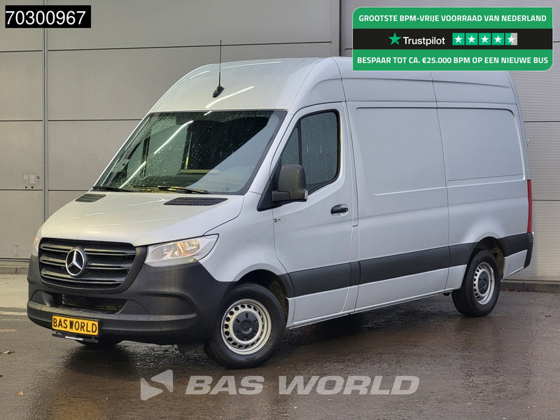 Mercedes-Benz Sprinter 315 CDI Automaat L2H2 150PK Airco Camera Parkeersensoren MBUX CarPlay Euro6 L2 Airco - Kis furgon: 1 kép. Mercedes-Benz Sprinter 315 CDI Automaat L2H2 150PK Airco Camera Parkeersensoren MBUX CarPlay Euro6 L2 Airco - Kis furgon: 1 kép.