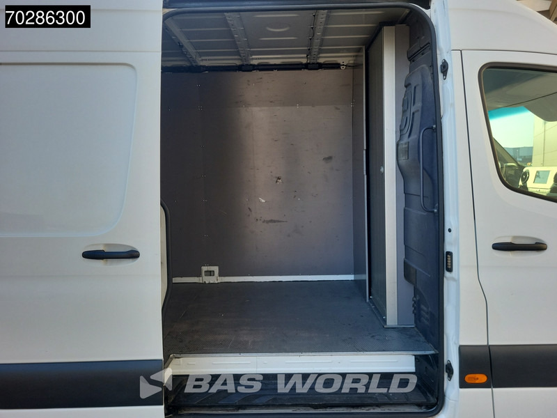 Mercedes-Benz Sprinter 315 CDI Automaat L3H2 Navi Airco Cruise Camera MBUX Carplay Euro6 L3 15m3 Airco Cruise control - Furgon: 5 kép. Mercedes-Benz Sprinter 315 CDI Automaat L3H2 Navi Airco Cruise Camera MBUX Carplay Euro6 L3 15m3 Airco Cruise control - Furgon: 5 kép.