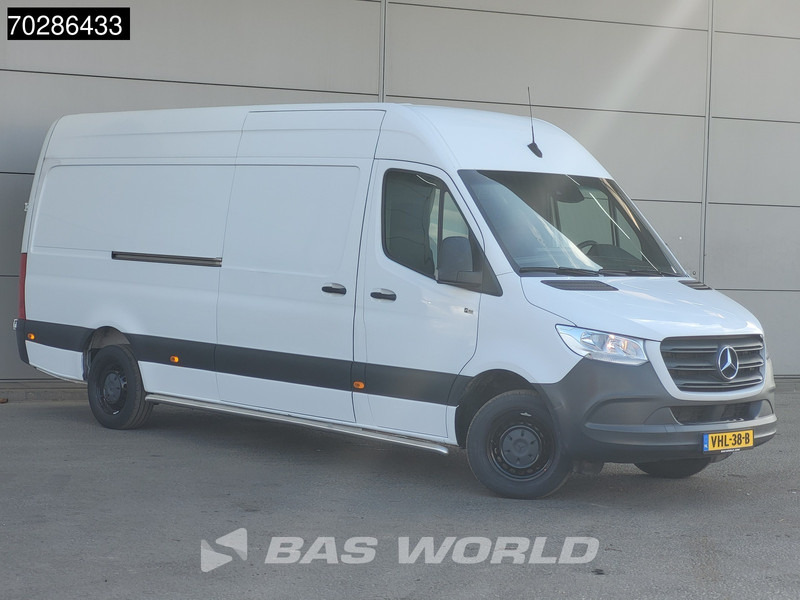 Mercedes-Benz Sprinter 315 CDI Automaat L3H2 Navi Airco Cruise Camera MBUX Euro6 L3 15m3 Airco Cruise control - Furgon: 5 kép. Mercedes-Benz Sprinter 315 CDI Automaat L3H2 Navi Airco Cruise Camera MBUX Euro6 L3 15m3 Airco Cruise control - Furgon: 5 kép.