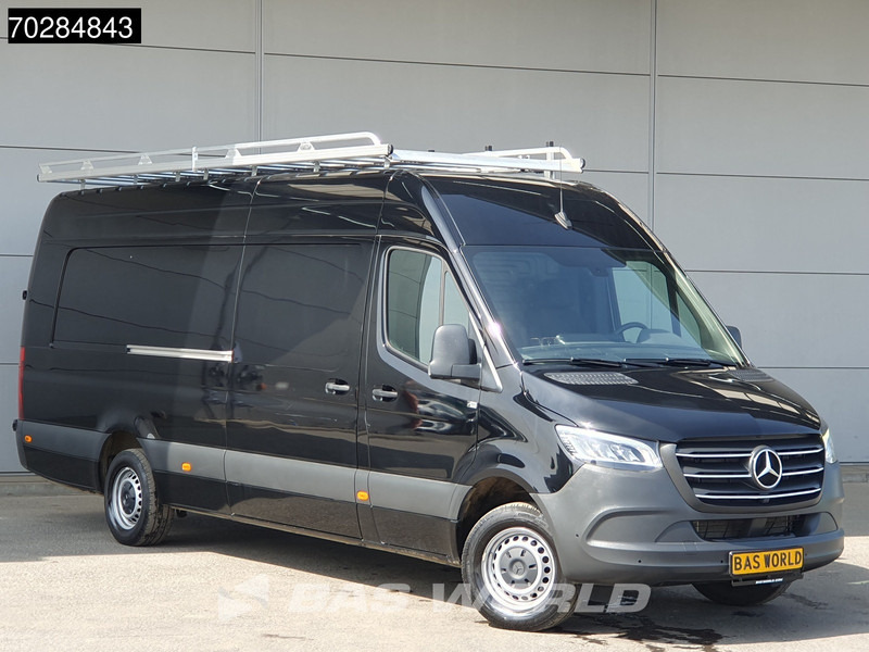 Mercedes-Benz Sprinter 315 CDI Glasresteel L4H2 Automaat LED Airco Cruise Camera Parkeersensoren MBUX CarPlay Imperiaal Euro6 L4 17m3 Airco Cruise cont - Furgon: 5 kép. Mercedes-Benz Sprinter 315 CDI Glasresteel L4H2 Automaat LED Airco Cruise Camera Parkeersensoren MBUX CarPlay Imperiaal Euro6 L4 17m3 Airco Cruise cont - Furgon: 5 kép.