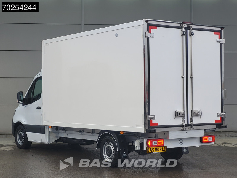 Mercedes-Benz Sprinter 315 CDI Koelwagen Thermo King V-300max 230V stekker Bakwagen Koel Kühlwagen 16m3 Airco Cruise control - Hűtős kisteherautó: 2 kép. Mercedes-Benz Sprinter 315 CDI Koelwagen Thermo King V-300max 230V stekker Bakwagen Koel Kühlwagen 16m3 Airco Cruise control - Hűtős kisteherautó: 2 kép.