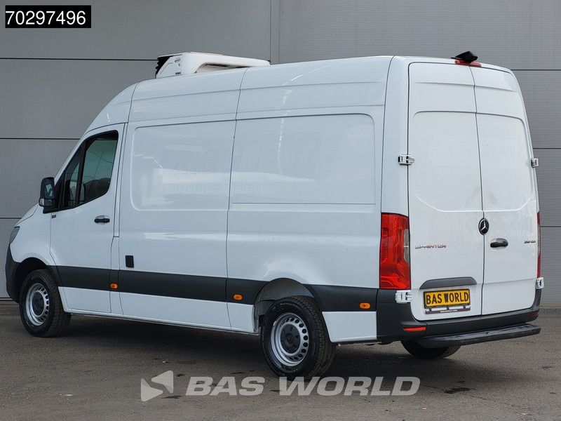 Mercedes-Benz Sprinter 316 CDI Koelwagen L2H2 Carrier 350 230v-stekker Airco Cruise Camera Euro6 Koel Koeler Kühl Kühler Kühlwagen Airco Cruise control - Hűtős kisteherautó: 2 kép. Mercedes-Benz Sprinter 316 CDI Koelwagen L2H2 Carrier 350 230v-stekker Airco Cruise Camera Euro6 Koel Koeler Kühl Kühler Kühlwagen Airco Cruise control - Hűtős kisteherautó: 2 kép.