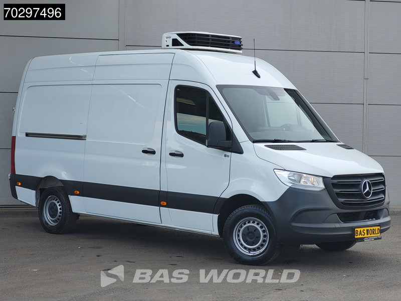 Mercedes-Benz Sprinter 316 CDI Koelwagen L2H2 Carrier 350 230v-stekker Airco Cruise Camera Euro6 Koel Koeler Kühl Kühler Kühlwagen Airco Cruise control - Hűtős kisteherautó: 5 kép. Mercedes-Benz Sprinter 316 CDI Koelwagen L2H2 Carrier 350 230v-stekker Airco Cruise Camera Euro6 Koel Koeler Kühl Kühler Kühlwagen Airco Cruise control - Hűtős kisteherautó: 5 kép.