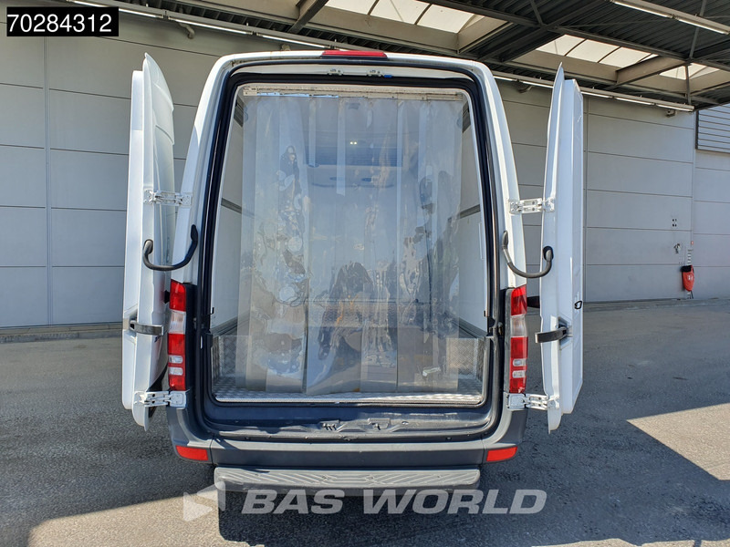 Mercedes-Benz Sprinter 316 CDI Koelwagen Vriezer Carrier Xarios 350 Navi Airco Cruise Euro6 Koel Koeler Kühl Kühler Kühlwagen Vries Frigo 9m3 Airco Cru - Hűtős kisteherautó: 3 kép. Mercedes-Benz Sprinter 316 CDI Koelwagen Vriezer Carrier Xarios 350 Navi Airco Cruise Euro6 Koel Koeler Kühl Kühler Kühlwagen Vries Frigo 9m3 Airco Cru - Hűtős kisteherautó: 3 kép.