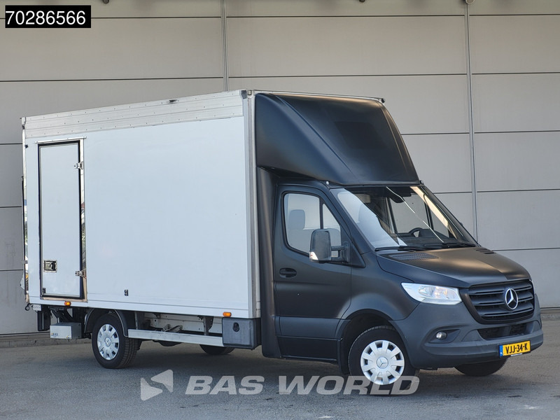 Mercedes-Benz Sprinter 316 CDI Laadklep Zijdeur Bakwagen Airco Cruise Euro6 Meubelbak Koffer 22m3 Airco Cruise control - Dobozos kisteherautó: 5 kép. Mercedes-Benz Sprinter 316 CDI Laadklep Zijdeur Bakwagen Airco Cruise Euro6 Meubelbak Koffer 22m3 Airco Cruise control - Dobozos kisteherautó: 5 kép.