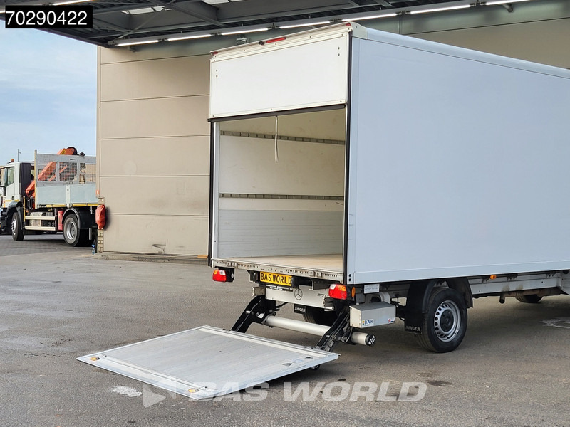 Mercedes-Benz Sprinter 317 CDI Automaat Bakwagen Laadklep Airco Camera Euro6 Meubelbak Koffer 21m3 Airco - Dobozos kisteherautó: 3 kép. Mercedes-Benz Sprinter 317 CDI Automaat Bakwagen Laadklep Airco Camera Euro6 Meubelbak Koffer 21m3 Airco - Dobozos kisteherautó: 3 kép.