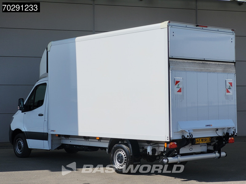 Mercedes-Benz Sprinter 317 CDI Automaat Bakwagen Laadklep Camera Airco Koffer Meubelbak 21m3 Airco - Dobozos kisteherautó: 2 kép. Mercedes-Benz Sprinter 317 CDI Automaat Bakwagen Laadklep Camera Airco Koffer Meubelbak 21m3 Airco - Dobozos kisteherautó: 2 kép.