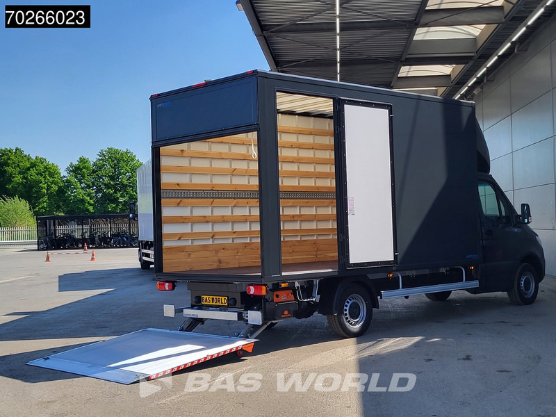Mercedes-Benz Sprinter 317 CDI Automaat Bakwagen Laadklep Lat om Lat Navi Airco Cruise Meubelbak Koffer 22m3 Airco Cruise control - Dobozos kisteherautó: 3 kép. Mercedes-Benz Sprinter 317 CDI Automaat Bakwagen Laadklep Lat om Lat Navi Airco Cruise Meubelbak Koffer 22m3 Airco Cruise control - Dobozos kisteherautó: 3 kép.