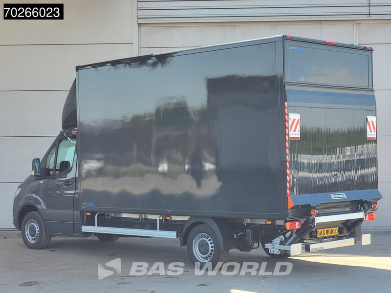 Mercedes-Benz Sprinter 317 CDI Automaat Bakwagen Laadklep Lat om Lat Navi Airco Cruise Meubelbak Koffer 22m3 Airco Cruise control - Dobozos kisteherautó: 2 kép. Mercedes-Benz Sprinter 317 CDI Automaat Bakwagen Laadklep Lat om Lat Navi Airco Cruise Meubelbak Koffer 22m3 Airco Cruise control - Dobozos kisteherautó: 2 kép.