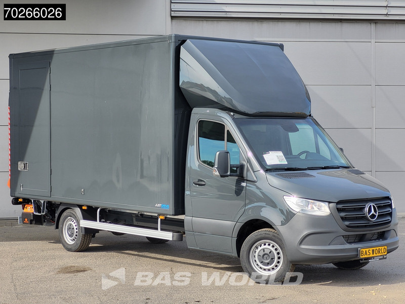 Mercedes-Benz Sprinter 317 CDI Automaat Bakwagen Laadklep Lat om Lat Navi Airco Cruise Meubelbak Koffer 22m3 Airco Cruise control - Dobozos kisteherautó: 5 kép. Mercedes-Benz Sprinter 317 CDI Automaat Bakwagen Laadklep Lat om Lat Navi Airco Cruise Meubelbak Koffer 22m3 Airco Cruise control - Dobozos kisteherautó: 5 kép.