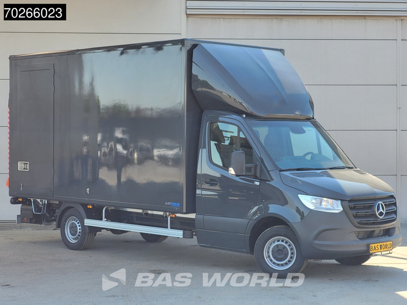 Mercedes-Benz Sprinter 317 CDI Automaat Bakwagen Laadklep Lat om Lat Navi Airco Cruise Meubelbak Koffer 22m3 Airco Cruise control - Dobozos kisteherautó: 5 kép. Mercedes-Benz Sprinter 317 CDI Automaat Bakwagen Laadklep Lat om Lat Navi Airco Cruise Meubelbak Koffer 22m3 Airco Cruise control - Dobozos kisteherautó: 5 kép.