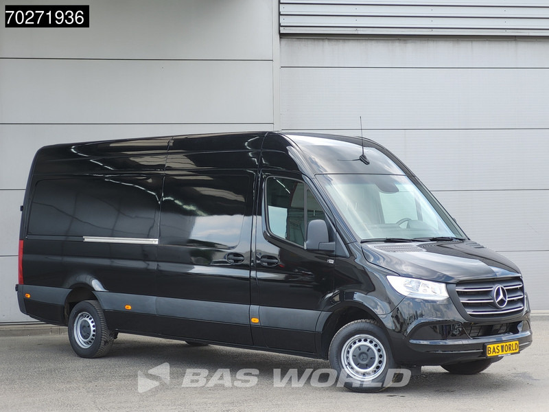 Mercedes-Benz Sprinter 317 CDI Automaat L3H2 3.5t trekhaak Airco Camera MBUX L3 15m3 Airco Trekhaak - Furgon: 5 kép. Mercedes-Benz Sprinter 317 CDI Automaat L3H2 3.5t trekhaak Airco Camera MBUX L3 15m3 Airco Trekhaak - Furgon: 5 kép.