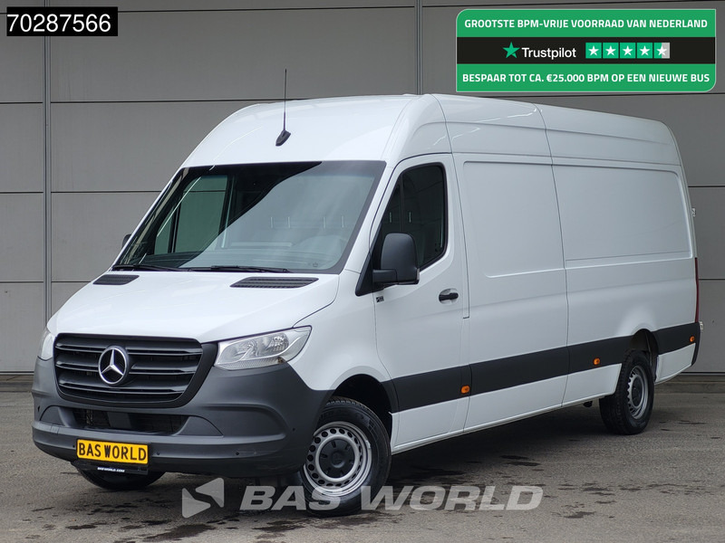Mercedes-Benz Sprinter 317 CDI Automaat L3H2 Airco Cruise Camera Parkeersensoren MBUX CarPlay Euro6 L3 16m3 Airco - Furgon: 1 kép. Mercedes-Benz Sprinter 317 CDI Automaat L3H2 Airco Cruise Camera Parkeersensoren MBUX CarPlay Euro6 L3 16m3 Airco - Furgon: 1 kép.