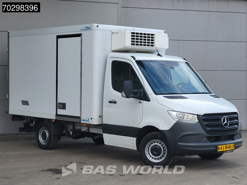 Mercedes-Benz Sprinter 317 CDI Koelwagen Achterdeuren Thermo King V-500MAX Airco Camera Euro6 Koel Koeler Kühl Kühler Kühlwagen Kühlkoffer Airco - Hűtős kisteherautó: 5 kép. Mercedes-Benz Sprinter 317 CDI Koelwagen Achterdeuren Thermo King V-500MAX Airco Camera Euro6 Koel Koeler Kühl Kühler Kühlwagen Kühlkoffer Airco - Hűtős kisteherautó: 5 kép.