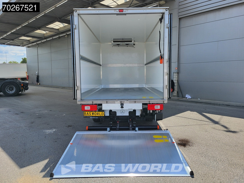 Mercedes-Benz Sprinter 317 CDI Koelwagen Vriezer Laadklep Thermo King V-200 MAX 230V Stekker LED Airco Euro6 Koel Koeler Kühl Kühler Vries Vriezer Kühl - Hűtős kisteherautó: 3 kép. Mercedes-Benz Sprinter 317 CDI Koelwagen Vriezer Laadklep Thermo King V-200 MAX 230V Stekker LED Airco Euro6 Koel Koeler Kühl Kühler Vries Vriezer Kühl - Hűtős kisteherautó: 3 kép.