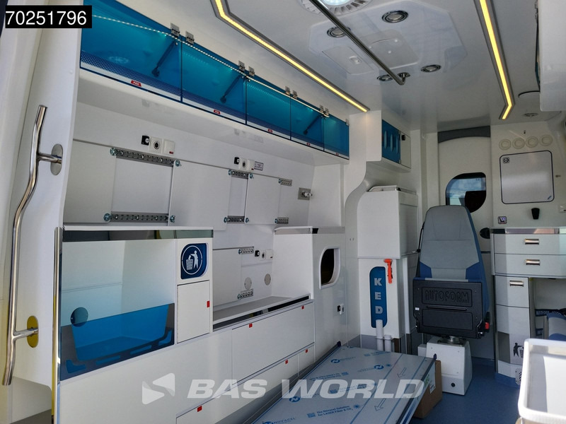 Mercedes-Benz Sprinter 319 CDI Automaat L2H2 New! Ambulance Ziekenwagen Rettungswagen Krankenwagen 10m3 Airco Cruise control - Mentőautó: 5 kép. Mercedes-Benz Sprinter 319 CDI Automaat L2H2 New! Ambulance Ziekenwagen Rettungswagen Krankenwagen 10m3 Airco Cruise control - Mentőautó: 5 kép.