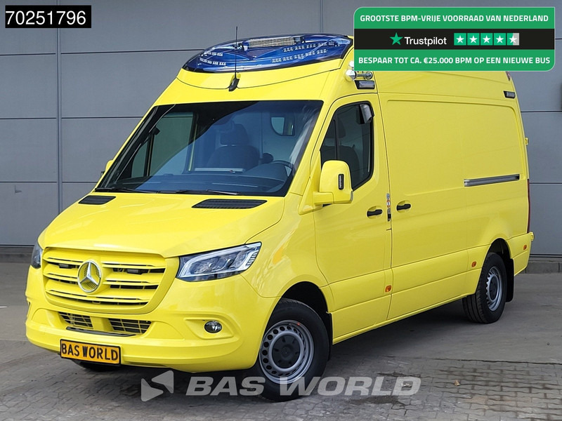 Mercedes-Benz Sprinter 319 CDI Automaat L2H2 New! Ambulance Ziekenwagen Rettungswagen Krankenwagen 10m3 Airco Cruise control - Mentőautó: 1 kép. Mercedes-Benz Sprinter 319 CDI Automaat L2H2 New! Ambulance Ziekenwagen Rettungswagen Krankenwagen 10m3 Airco Cruise control - Mentőautó: 1 kép.