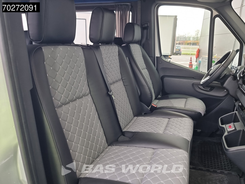 Interior photo 2: Új Minibusz, Kisbusz Mercedes-Benz Sprinter 319 CDI Automaat VIP Personenvervoer Taxi TV Webasto klima Kombi Tourer Navi LED Airco Cruise control