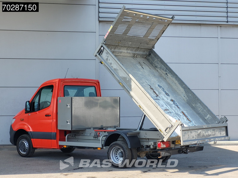 Mercedes-Benz Sprinter 514 CDI Kipper met Kist Dubbellucht 3,5t Trekhaak Airco Cruise Euro6 Tipper Benne Kieper 2m3 Airco Trekhaak Cruise control - Billenőplatós kisteherautó: 3 kép. Mercedes-Benz Sprinter 514 CDI Kipper met Kist Dubbellucht 3,5t Trekhaak Airco Cruise Euro6 Tipper Benne Kieper 2m3 Airco Trekhaak Cruise control - Billenőplatós kisteherautó: 3 kép.