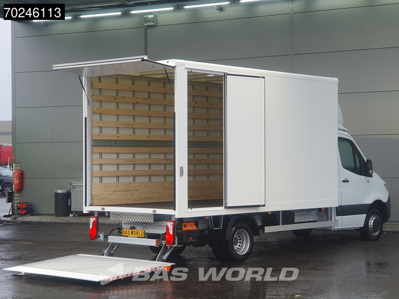 Mercedes-Benz Sprinter 515 CDI Automaat Bakwagen Laadklep Zijdeur MBUX Airco Cruise Meubelbak Koffer 20m3 Airco Cruise control - Dobozos kisteherautó: 3 kép. Mercedes-Benz Sprinter 515 CDI Automaat Bakwagen Laadklep Zijdeur MBUX Airco Cruise Meubelbak Koffer 20m3 Airco Cruise control - Dobozos kisteherautó: 3 kép.