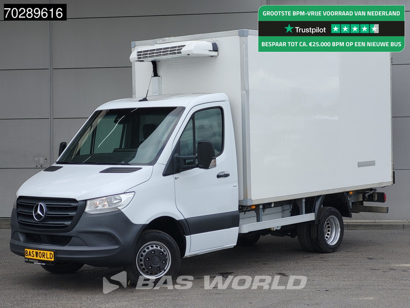 Mercedes-Benz Sprinter 515 CDI Koelwagen Dubbellucht Zijdeur Thermo King 230v-Stekker Airco Cruise MBUX CarPlay Euro6 Koel Koeler Kühl Kühler Kühlwagen - Hűtős kisteherautó: 1 kép. Mercedes-Benz Sprinter 515 CDI Koelwagen Dubbellucht Zijdeur Thermo King 230v-Stekker Airco Cruise MBUX CarPlay Euro6 Koel Koeler Kühl Kühler Kühlwagen - Hűtős kisteherautó: 1 kép.