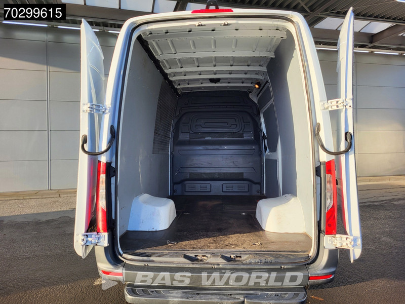 Mercedes-Benz Sprinter 516 CDI Dubbellucht Automaat 160PK L2H2 Navi Airco Cruise Camera MBUX CarPlay APK 04-2026 Euro6 L2 Airco Cruise control - Furgon: 3 kép. Mercedes-Benz Sprinter 516 CDI Dubbellucht Automaat 160PK L2H2 Navi Airco Cruise Camera MBUX CarPlay APK 04-2026 Euro6 L2 Airco Cruise control - Furgon: 3 kép.