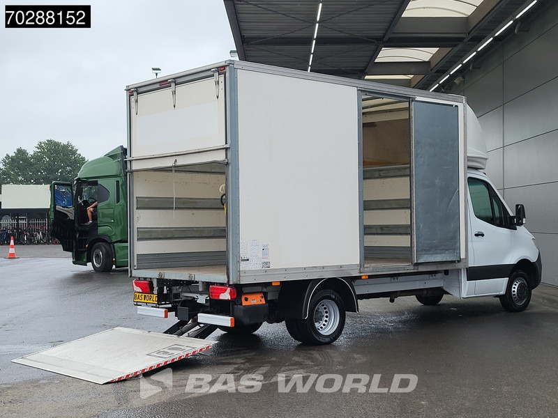 Mercedes-Benz Sprinter 516 CDI Dubbellucht Laadklep Zijdeur Airco Cruise Control Bakwagen Meubelbak Koffer 21m3 Airco Cruise control - Dobozos kisteherautó: 3 kép. Mercedes-Benz Sprinter 516 CDI Dubbellucht Laadklep Zijdeur Airco Cruise Control Bakwagen Meubelbak Koffer 21m3 Airco Cruise control - Dobozos kisteherautó: 3 kép.
