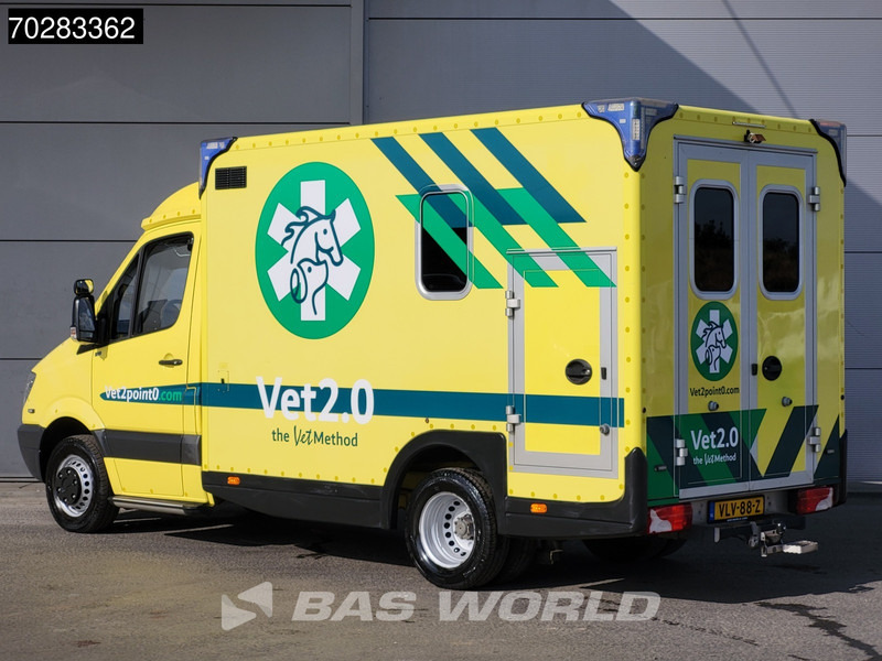 Mercedes-Benz Sprinter 519 CDI 3.0L V6 Automaat 190PK Ambulance Trekhaak Airco Cruise APK 02-2026 Euro6 Rettungswagen Krankenwagen 13m3 Airco Trekhaak - Mentőautó: 2 kép. Mercedes-Benz Sprinter 519 CDI 3.0L V6 Automaat 190PK Ambulance Trekhaak Airco Cruise APK 02-2026 Euro6 Rettungswagen Krankenwagen 13m3 Airco Trekhaak - Mentőautó: 2 kép.