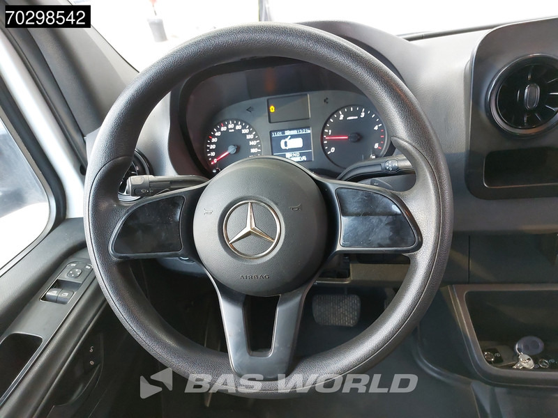 Ponyvás kisteherautó Mercedes-Benz Sprinter 519 CDI 3.0L V6 Automaat 484cm Dubbellucht Huif Bakwagen 190PK Airco Cruise Euro6 Meubelbak Koffer Airco: 16 kép. Ponyvás kisteherautó Mercedes-Benz Sprinter 519 CDI 3.0L V6 Automaat 484cm Dubbellucht Huif Bakwagen 190PK Airco Cruise Euro6 Meubelbak Koffer Airco: 16 kép.