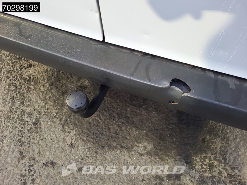 Kis furgon Mercedes-Benz Vito 114 Automaat L2H1 Trekhaak ACC Navi Airco Camera Euro6 L2 Airco Trekhaak: 10 kép. Kis furgon Mercedes-Benz Vito 114 Automaat L2H1 Trekhaak ACC Navi Airco Camera Euro6 L2 Airco Trekhaak: 10 kép.