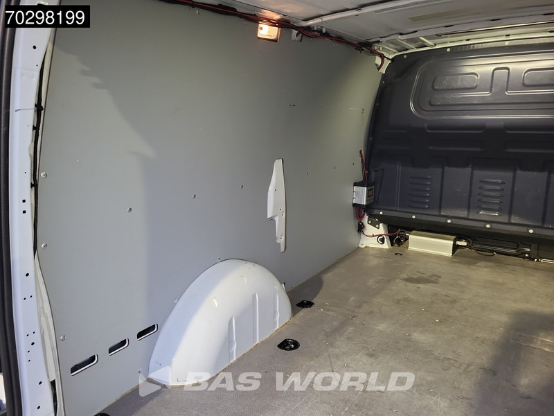 Kis furgon Mercedes-Benz Vito 114 Automaat L2H1 Trekhaak ACC Navi Airco Camera Euro6 L2 Airco Trekhaak: 8 kép. Kis furgon Mercedes-Benz Vito 114 Automaat L2H1 Trekhaak ACC Navi Airco Camera Euro6 L2 Airco Trekhaak: 8 kép.