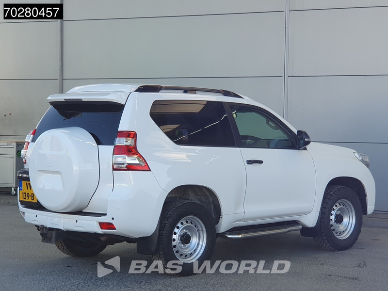 Toyota Land Cruiser 2.8 D-4D 177 PK Euro6 3DRS VAN 3.5t trekhaak Warn Lier Airco PDC 2m3 Airco Trekhaak - Kis furgon: 5 kép. Toyota Land Cruiser 2.8 D-4D 177 PK Euro6 3DRS VAN 3.5t trekhaak Warn Lier Airco PDC 2m3 Airco Trekhaak - Kis furgon: 5 kép.