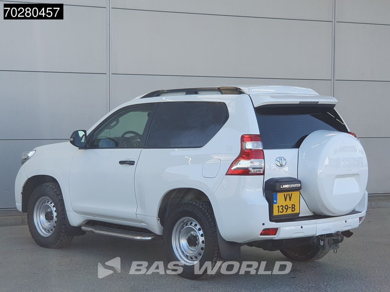 Toyota Land Cruiser 2.8 D-4D 177 PK Euro6 3DRS VAN 3.5t trekhaak Warn Lier Airco PDC 2m3 Airco Trekhaak - Kis furgon: 2 kép. Toyota Land Cruiser 2.8 D-4D 177 PK Euro6 3DRS VAN 3.5t trekhaak Warn Lier Airco PDC 2m3 Airco Trekhaak - Kis furgon: 2 kép.