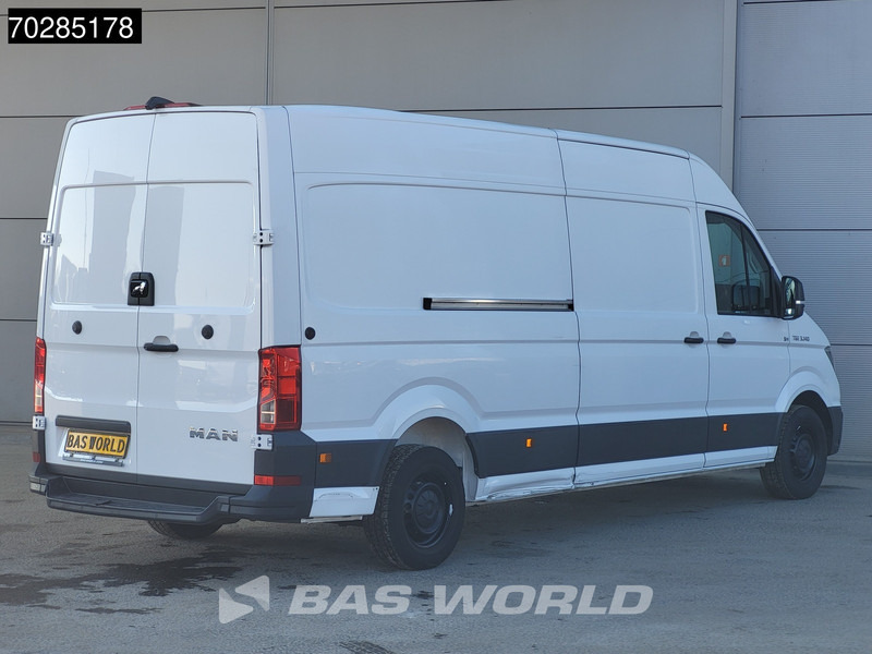 Volkswagen Crafter 140pk Automaat L4H3 Airco Camera Parkeersensoren L3H2 14m3 Airco - Furgon: 5 kép. Volkswagen Crafter 140pk Automaat L4H3 Airco Camera Parkeersensoren L3H2 14m3 Airco - Furgon: 5 kép.