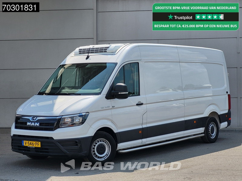 Volkswagen Crafter 140pk Bi Temp Koelwagen Vriezer Themo King V-300 MAX Airco Euro6 Koel Koeler Vries Kühler Kühl Kühlwagen Frigo 12m3 Airco Cruise - Hűtős kisteherautó: 1 kép. Volkswagen Crafter 140pk Bi Temp Koelwagen Vriezer Themo King V-300 MAX Airco Euro6 Koel Koeler Vries Kühler Kühl Kühlwagen Frigo 12m3 Airco Cruise - Hűtős kisteherautó: 1 kép.