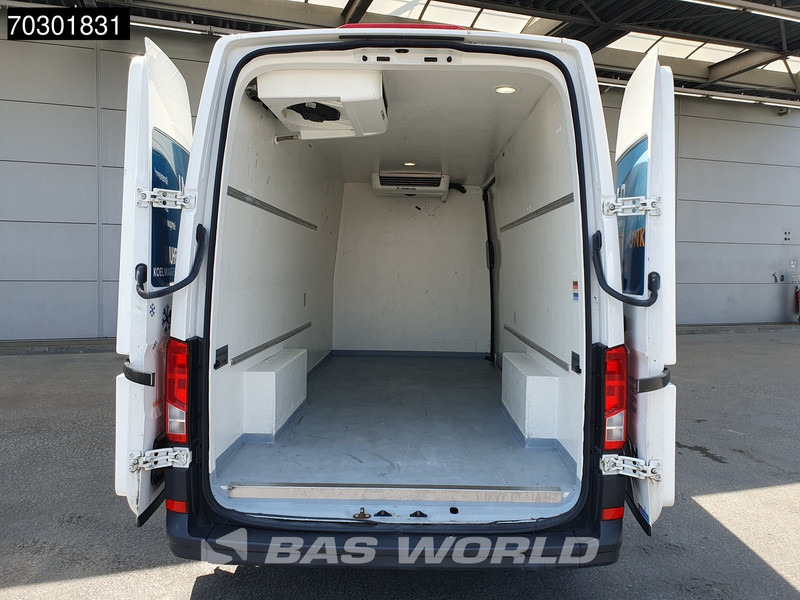 Volkswagen Crafter 140pk Bi Temp Koelwagen Vriezer Themo King V-300 MAX Airco Euro6 Koel Koeler Vries Kühler Kühl Kühlwagen Frigo 12m3 Airco Cruise - Hűtős kisteherautó: 3 kép. Volkswagen Crafter 140pk Bi Temp Koelwagen Vriezer Themo King V-300 MAX Airco Euro6 Koel Koeler Vries Kühler Kühl Kühlwagen Frigo 12m3 Airco Cruise - Hűtős kisteherautó: 3 kép.